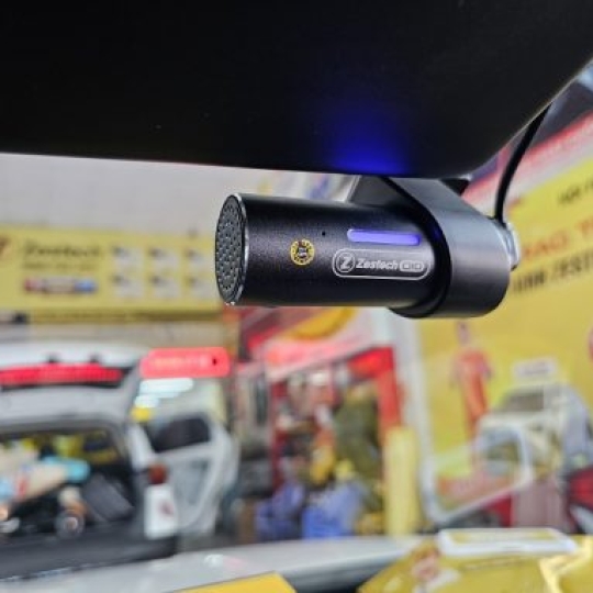 Camra Hành Trình Zestech D10